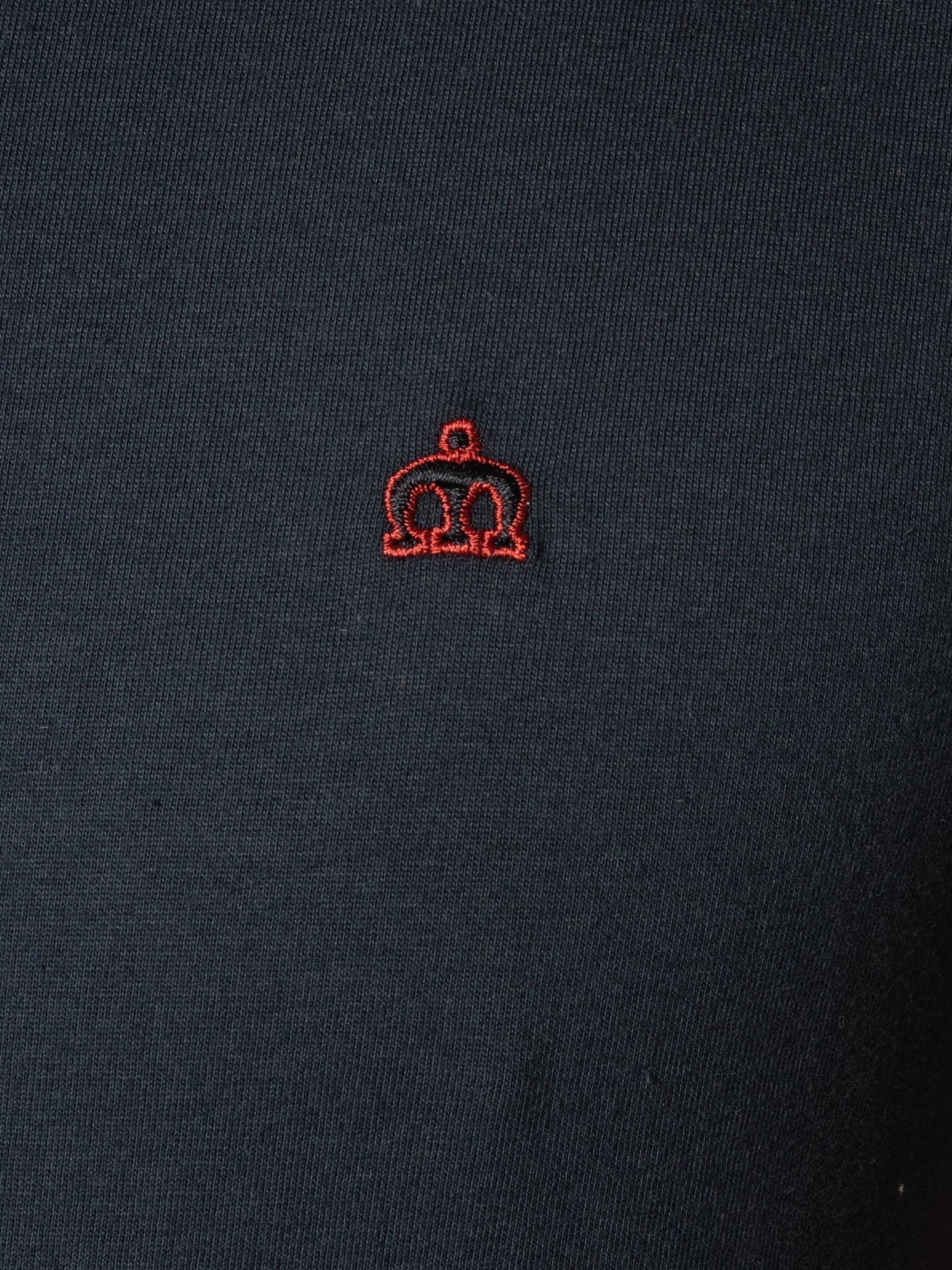 Однотонная мужская футболка Merc Keyport с вышитым на груди контрастным логотипом Корона, темно синяя (navy), бренда MERC, купить на официальном сайте