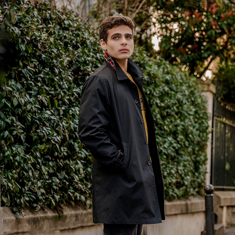 Armstrong Mac Coat in black